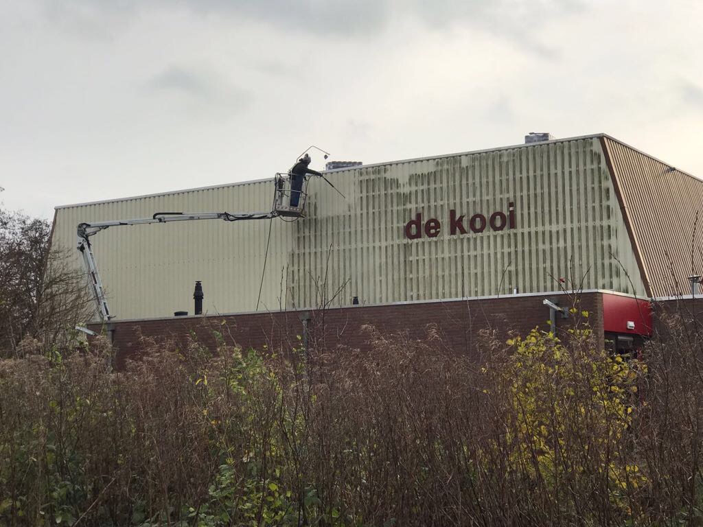 Sporthal de Kooi in Oldehove is weer schoon